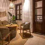 Syros Wellness Luxury Finikas (Syros)